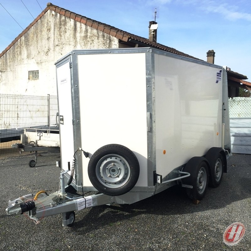 Fourgon Ifor Williams BV106G